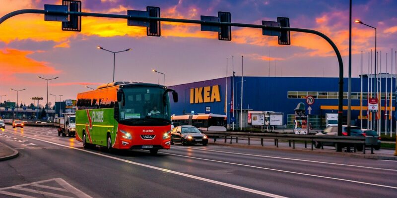 kolejki pod sklepem IKEA